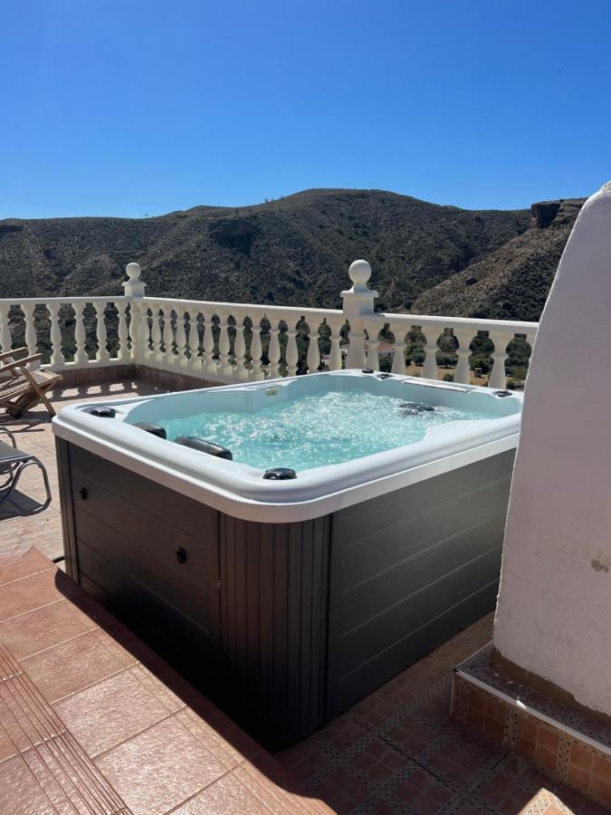 Rambla Retreats Apartment Rojo With Shared Pool & Hot Tub Stunning Views In Oria المظهر الخارجي الصورة